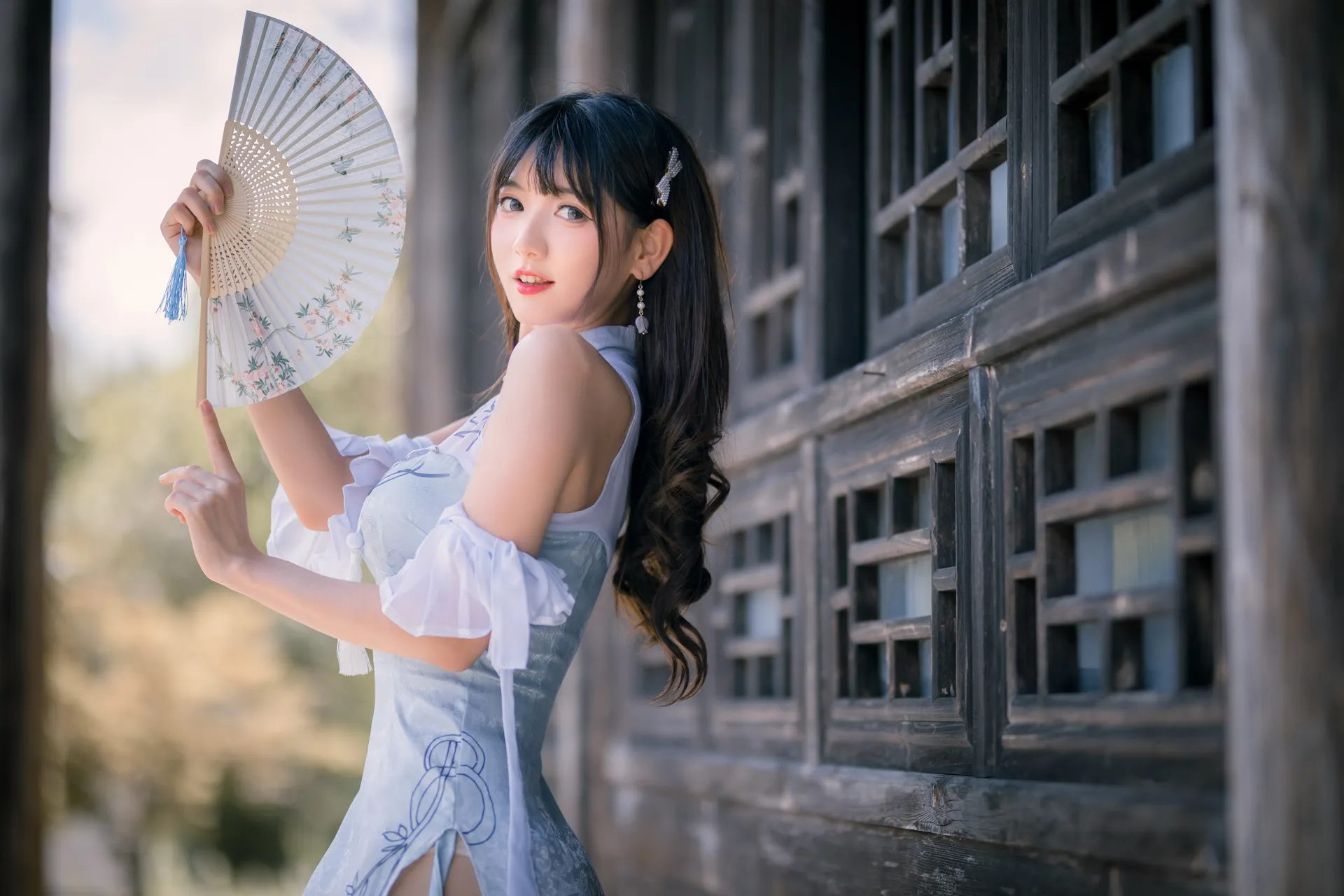蓝色旗袍 [24P]