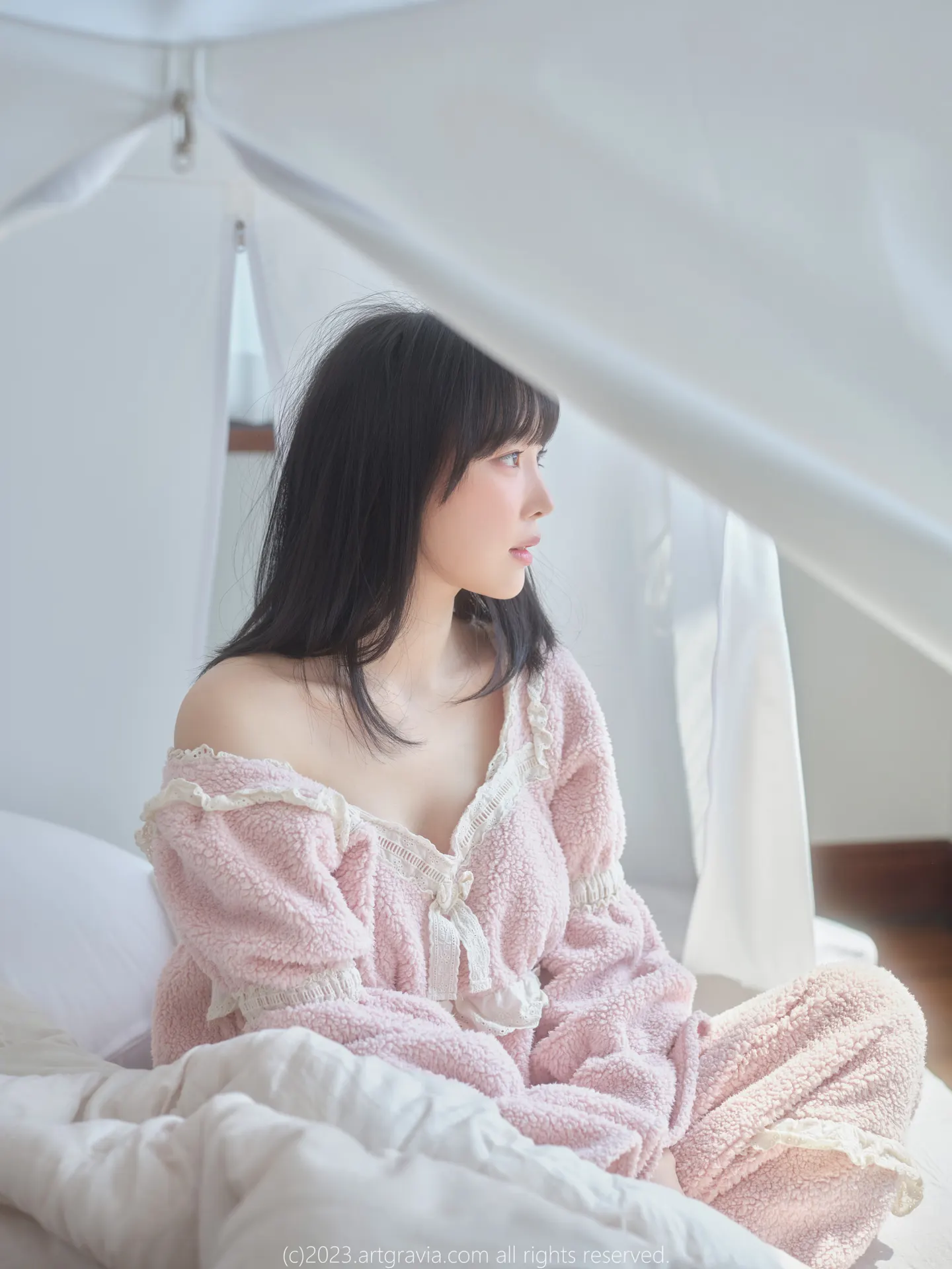ARTGRAVIA_VOL537 [92P]
