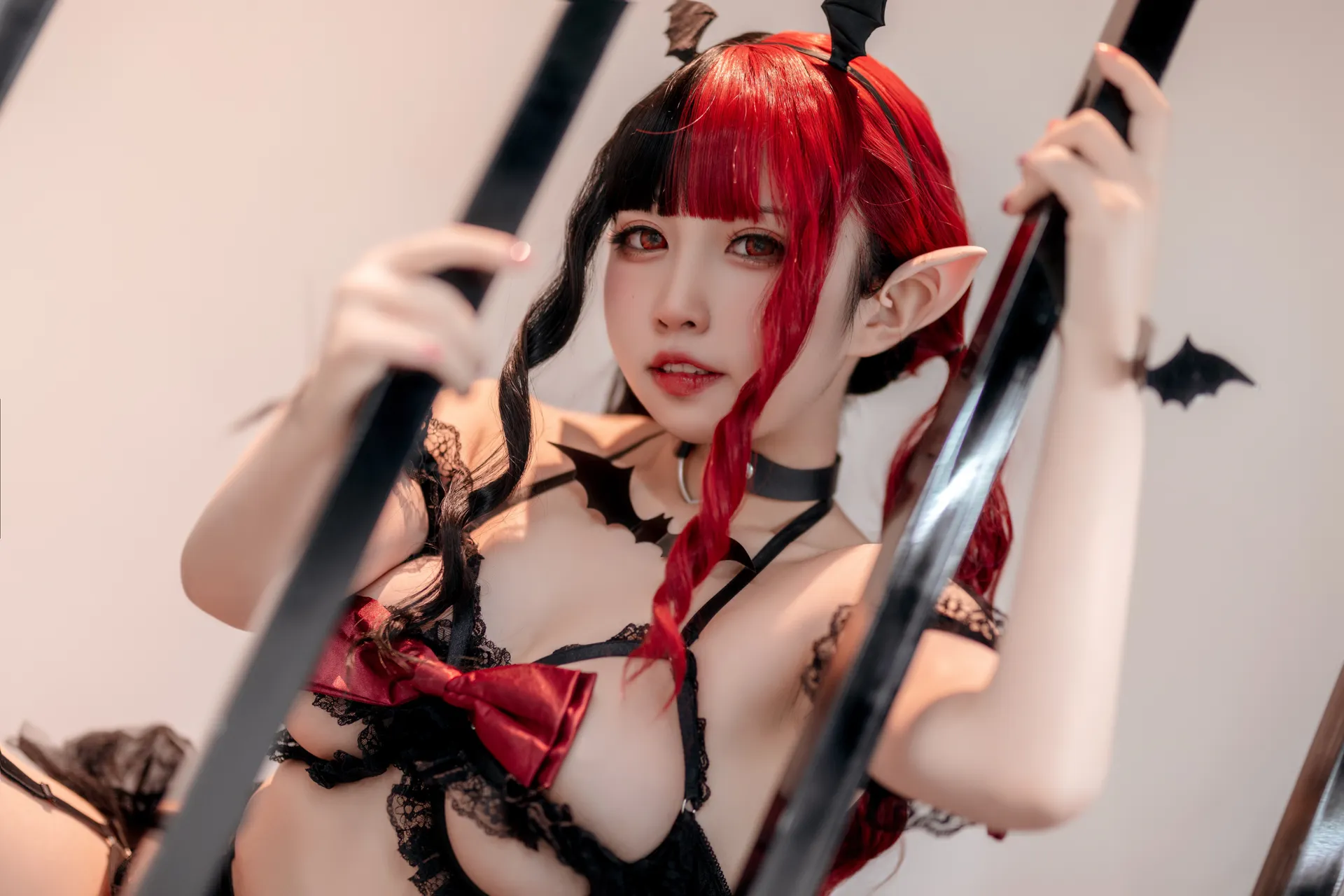 拘束恶魔 [21P]
