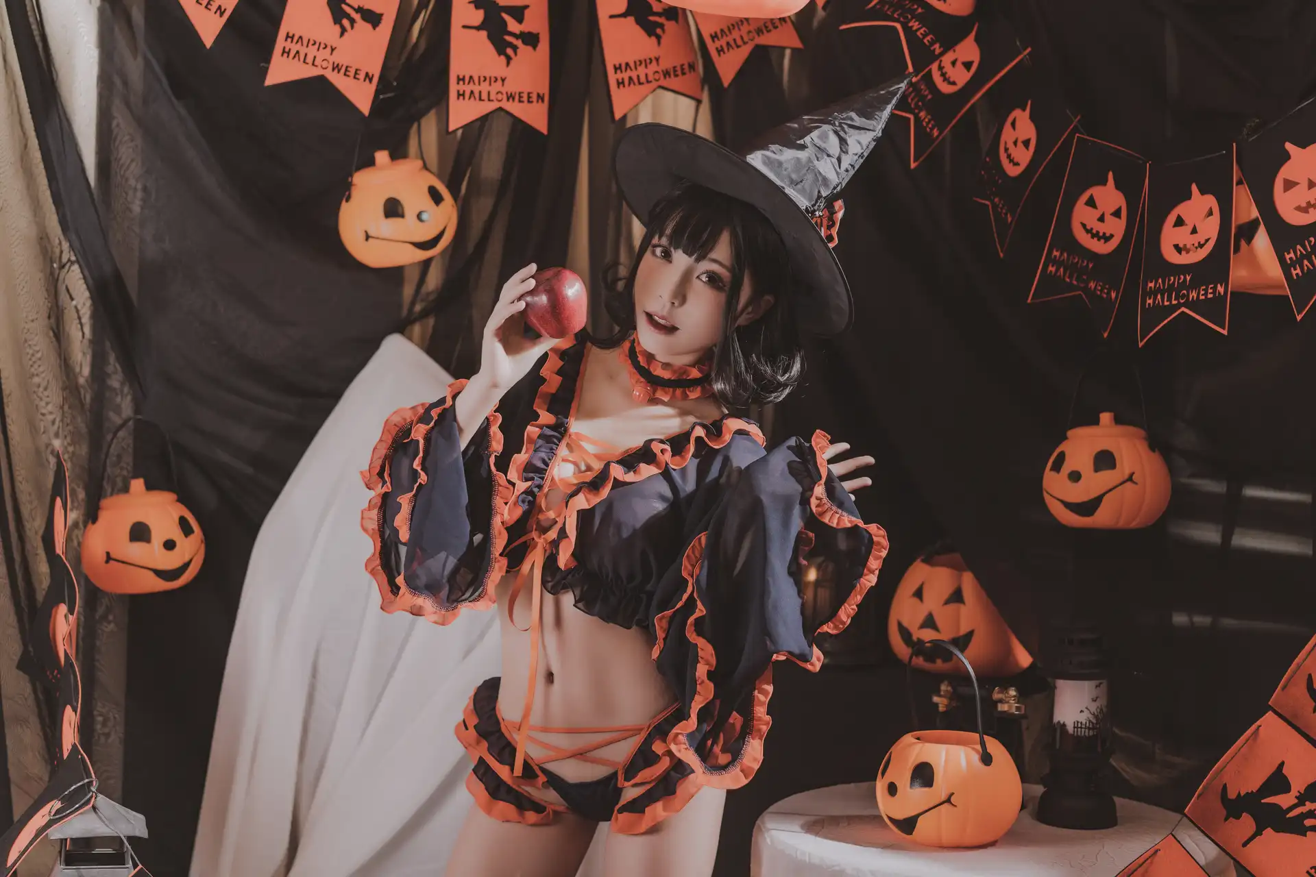 万圣节魔女 [10P]