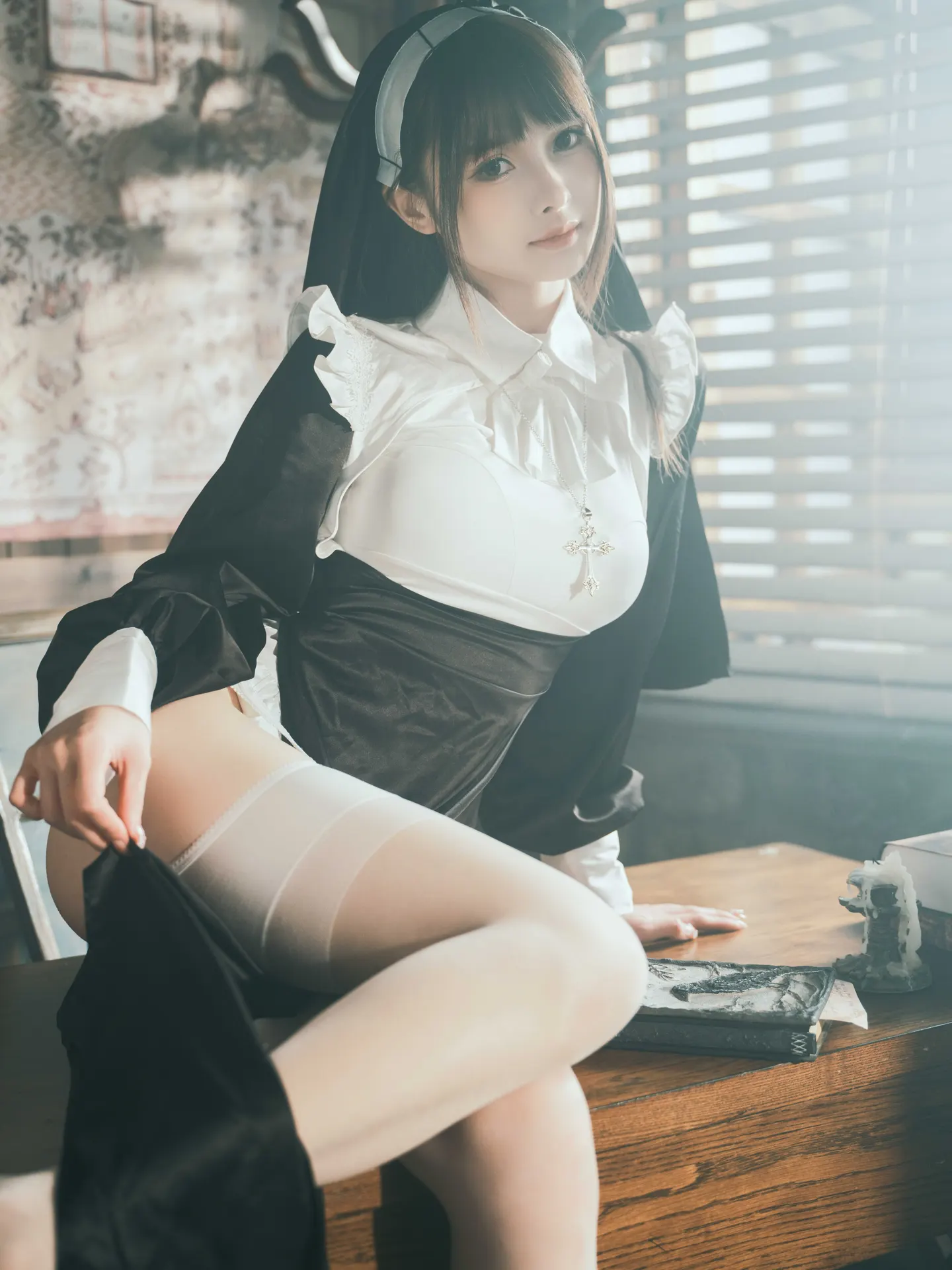 修女 [15P]