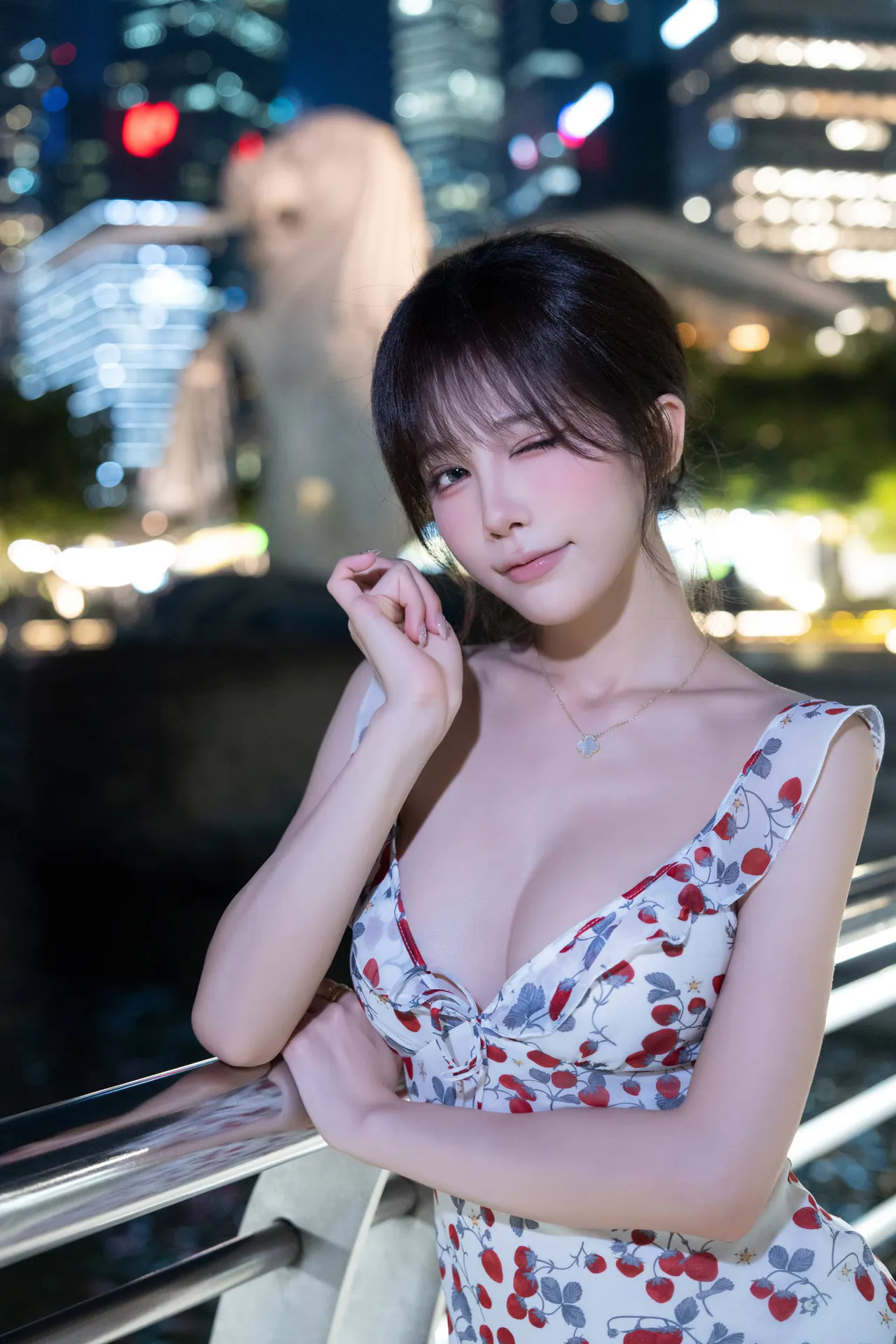 – [Patreon] 新加坡夜拍留恋 [12P]